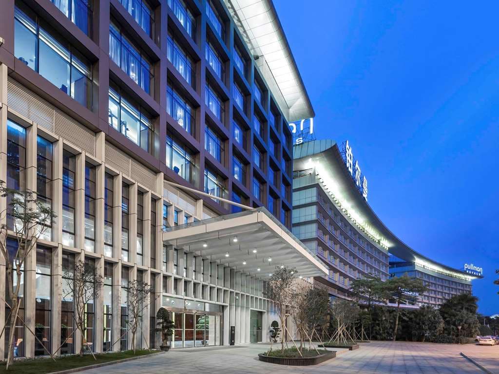 Exterior of the Pullman Guangzhou Baiyun Airport Hotel connected directly to Terminal 1.