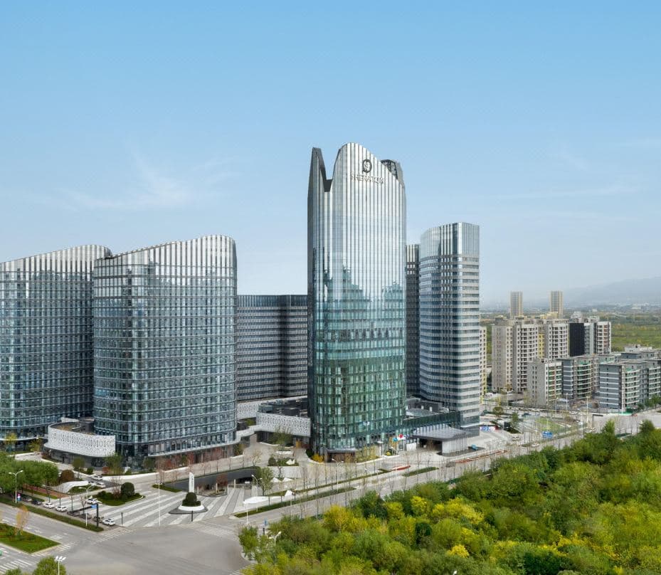 Sheraton Xi An Chanba exterior and entrance with modern five-star hotel facade in Xi'an