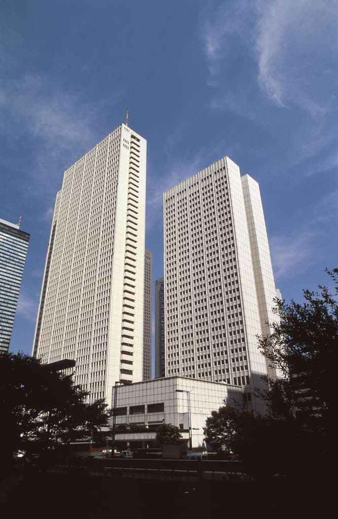 View of Tokyo skyline and Tokyo Metropolitan Government Building from Keio Plaza Hotel Premier Grand Club Lounge window.